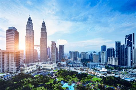 malaysias tourism earnings grow ttr weekly