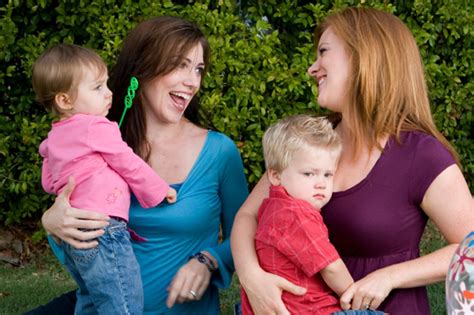 6 ways to meet new mom friends