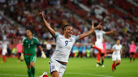 Jodie Taylor Called World Class By Mark Sampson As England Hit