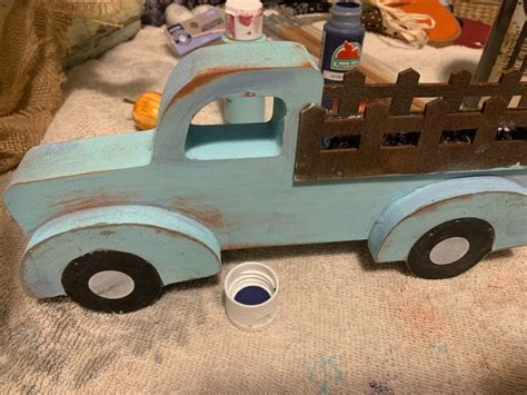 dollar general fall vintage truck makeover lizzy erin