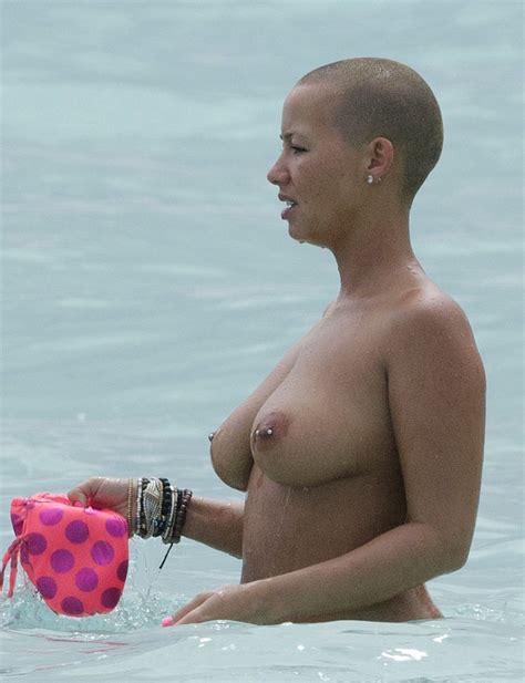 amber rose uncensored nude pussy vagina fingering sex photos