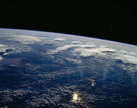 terraplanistas planejam expedicao  ver  limite  planeta
