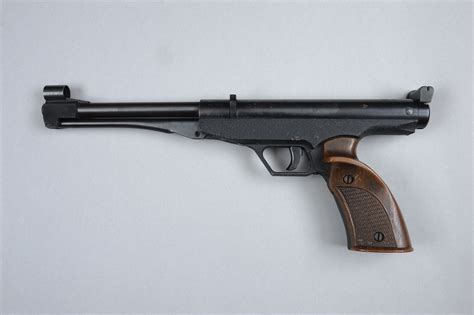 sold price gamo   model center air pistol      barrel  invalid