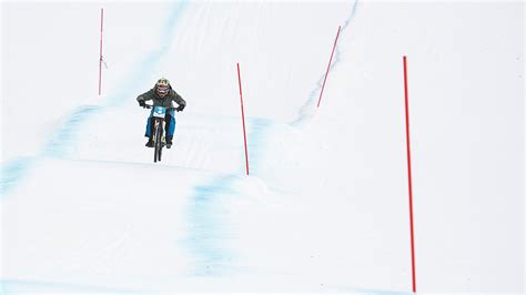 Ride Hard On Snow Lines Schneefräsn Cup Foto Downhill Rangers