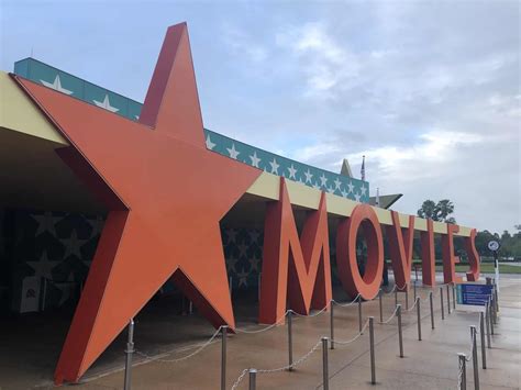 full list  amenities reopening  disneys  star movies resort