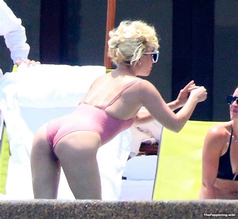 lady gaga nude pics and vids the fappening