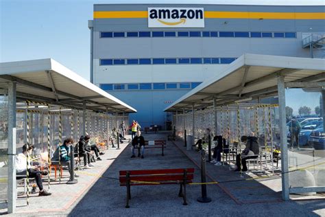 amazon   cut jobs  italy unions   meeting reuters