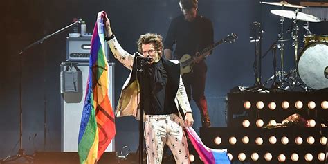 Harry Styles Responds To Questions Regarding His Sexuality