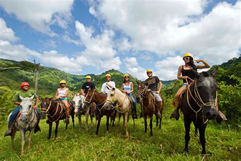 horseback riding adventure vacation  costa rica honeymoon