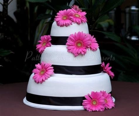 Beautiful 3 Tier Cakes With Flowers