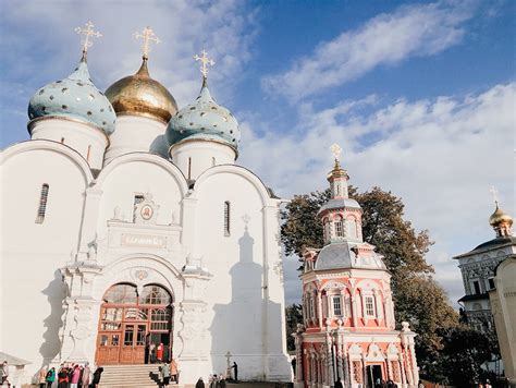Find Pink Cathedrals And Pastel Streets In Sergiyev Posad
