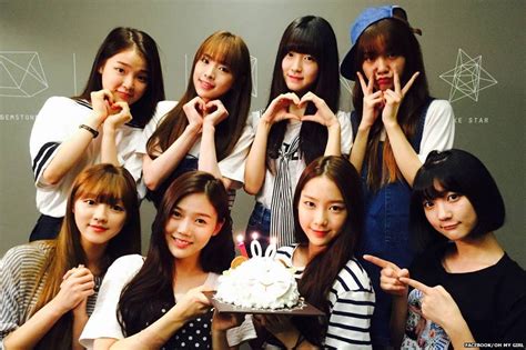 K Pop Group Oh My Girl Detained At La Airport On Suspicion