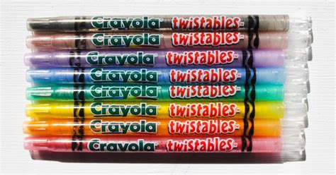 count crayola twistable crayons whats   box jennys