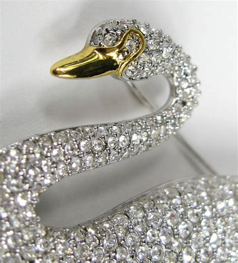 Swarovski Crystal Iconic Swan Bug Brooch Pin New Never Worn 1990s At