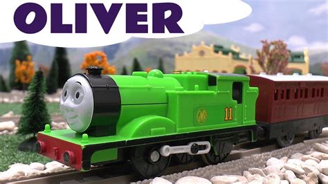 thomas  friends spotlight oliver  tomy takara  trackmaster toy train set thomas tank