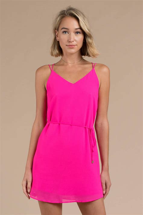 watch and learn shift dress in hot pink 68 tobi us