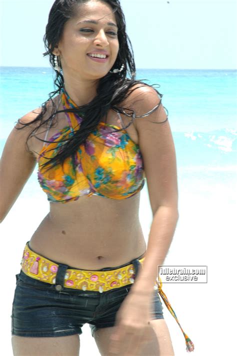 Anushka Shetty Bikini Photos Seductive Bikini Hot Actress