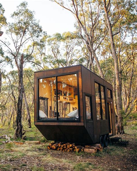 tiny  grid cabin  takes  completely offline