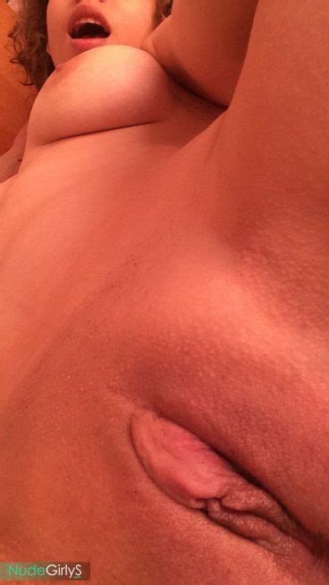 Big Latina Ass Nude Babe Pictures