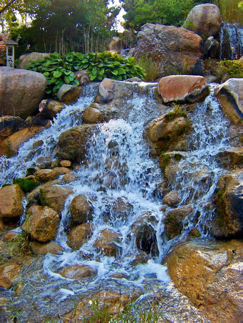 filewaterfall  japanese water gardenjpg