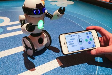 mip   balancing robot  works   smartphone  verge