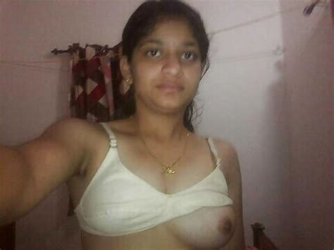 mallu girl nude selfie 19 pics
