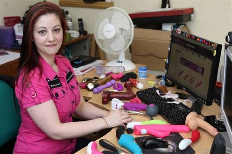 Sex Toy Tester Cara Houiellebecq Earns £15k A Year For 15 Orgasms A