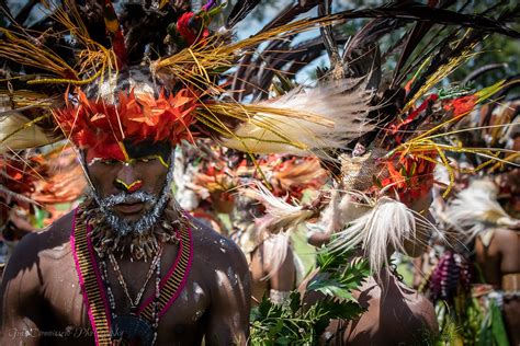 Chimbu Tribe At Goroka Show Png Goroka Eastern