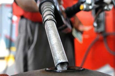 petrol price  pakistan   revised weekly sources pakwheels blog