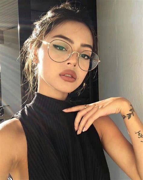 cute glasses girls with glasses glasses frames pretty people