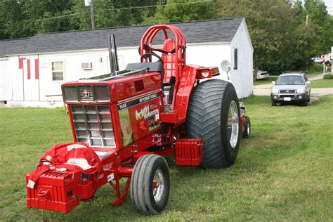 pulling tractor truck  tractor pull farmall tractors tractors