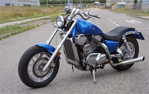 details zum custom bike kawasaki vn  vulcan des haendlers motorrad