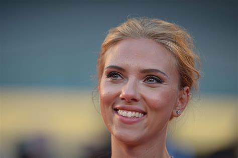 Scarlett Johansson Says She S No Role Model After Sodastream Flap Time