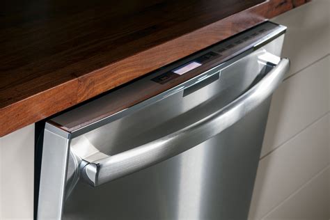 dishwasher door   ge profile series dishwasher installs flush  cabinetry cool