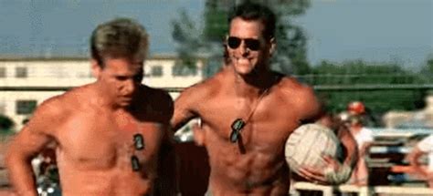 An Ode To Top Gun S Volleyball Scene The Most Homoerotic