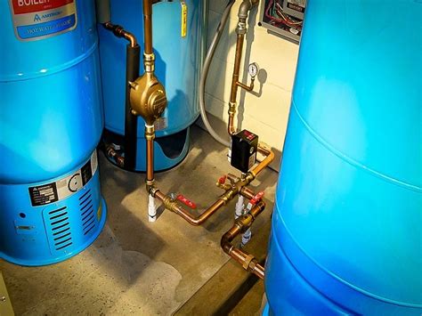 pressurize  water system pressure tank home improvement