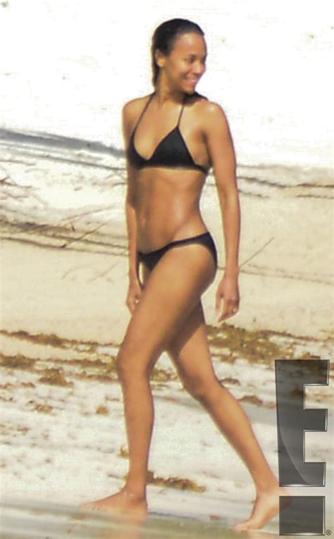 Zoe Saldanas Bikini Body Steals The Show During Pda Filled Getaway E