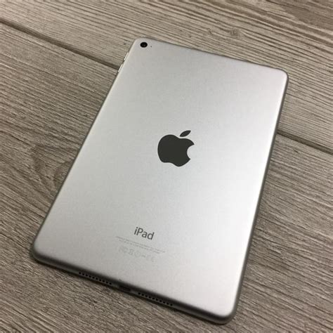 apple ipad mini  gb white