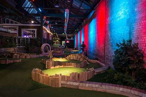 swingers launch shoreditch crazy golf and cocktails mini golf in 2019 crazy golf london