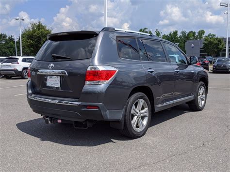 pre owned  toyota highlander limited fwd sport utility