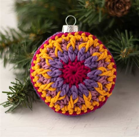 stunning vintage vibe christmas crochet ornament pattern crochet 365