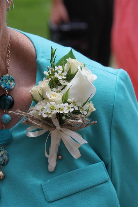 best 25 wedding corsages ideas on pinterest wrist corsage wedding corsages and prom wrist