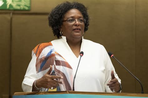 Primera Ministra De Barbados Nombra El Nuevo Gabinete De Gobierno