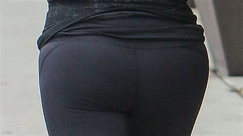 Guess Whose Yoga Butt See The Lucky Lycra