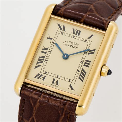 collector guide  detailed primer   century  cartier tanks  present   dial