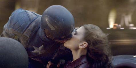 did captain america and peggy carter have sex here s what hayley atwell says