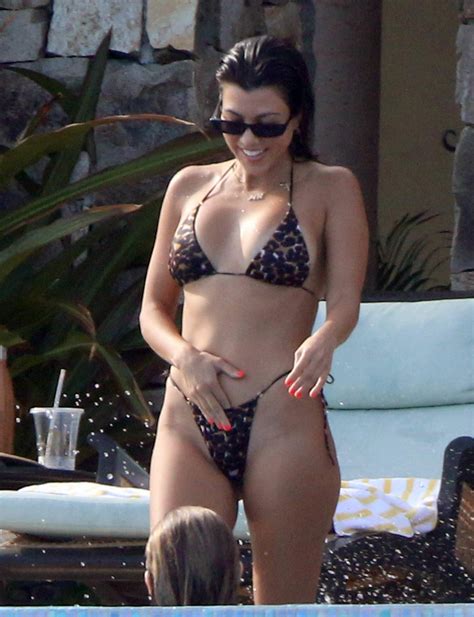 kourtney kardashian in bikini in mexico 08 23 2018 hawtcelebs