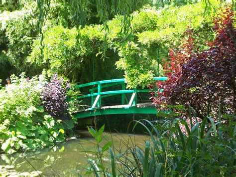 peace  monets gardens  giverny france travel addicts