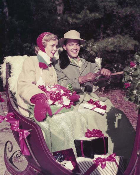 18 vintage christmas photos from the 1940s and 1950s that will make you