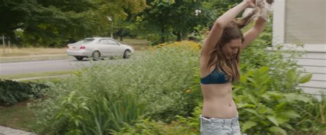 naked elizabeth olsen in very good girls